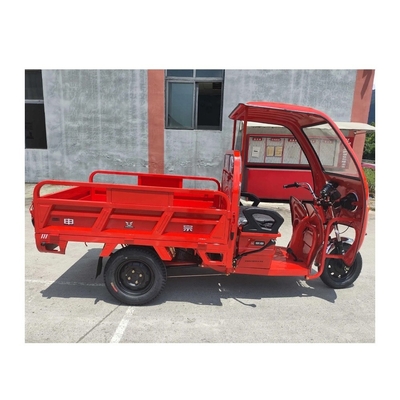 1980mm Wheelbase Electric Tricycle with Enclosed Cabin and 6 Leaf Spring Rear Suspension